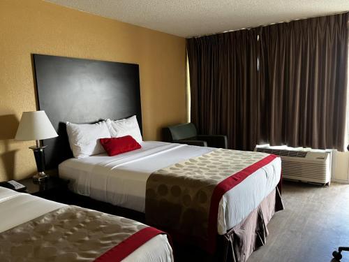 Budget Inn Laramie - image 12