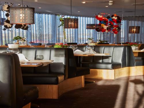 Future Inn Cardiff Bay - image 4