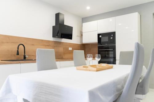 Apartment Danica in Dračevac Ninski