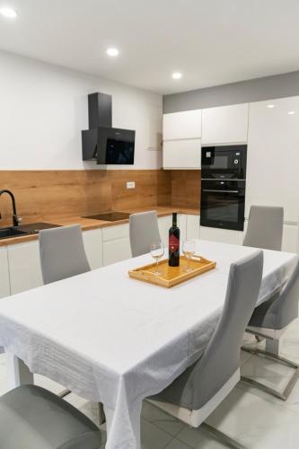 Apartment Danica in Dračevac Ninski