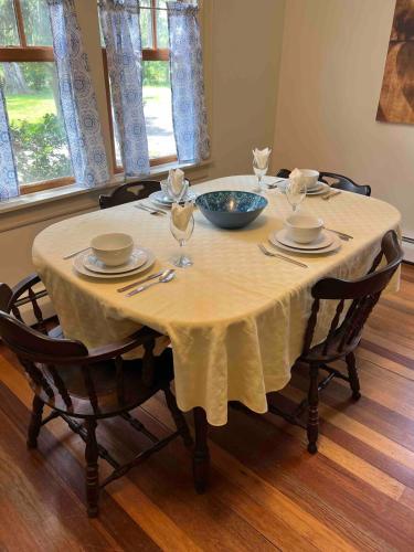 The Hundred Acre Haven in Фредонія