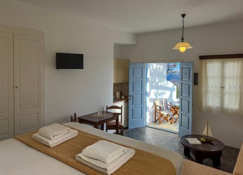 Anatoli - image 7