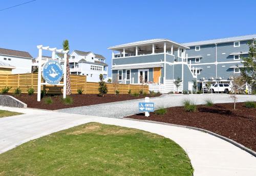 1006 Queen Suite, 1st Floor Cove