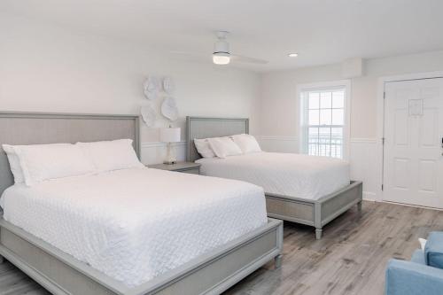 1006 Queen Suite, 1st Floor Cove 1006 Queen Suite, 1st Floor Cove