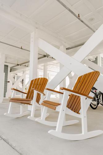 2006 Queen Suite, 2nd Floor Cove 2006 Queen Suite, 2nd Floor Cove