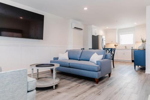 2006 Queen Suite, 2nd Floor Cove 2006 Queen Suite, 2nd Floor Cove