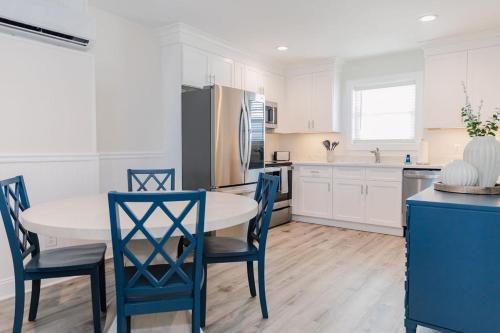 2006 Queen Suite, 2nd Floor Cove 2006 Queen Suite, 2nd Floor Cove