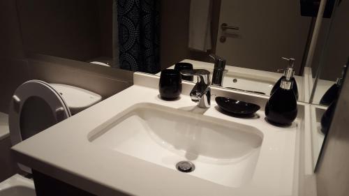Apartment Cerro Colorado - Tap to explore photos
