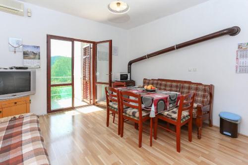 Holiday home Marcelo-with terrace - image 5