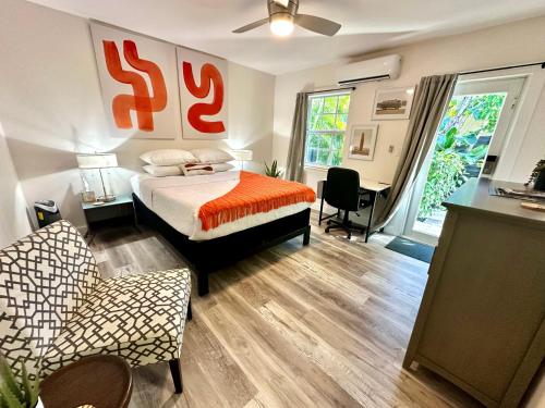 The Agustin Guesthouse - Men Only Clothing Optional in วิลตันแมเนอร์
