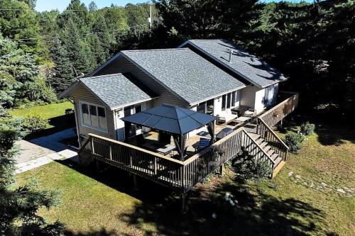 Amazing Lakefront cottage on Paradise Lake in Haliburton