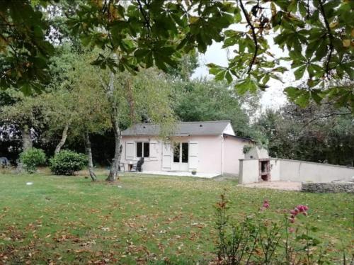 Maisonnette à la campagne gîte à louer Sainte-Colombe