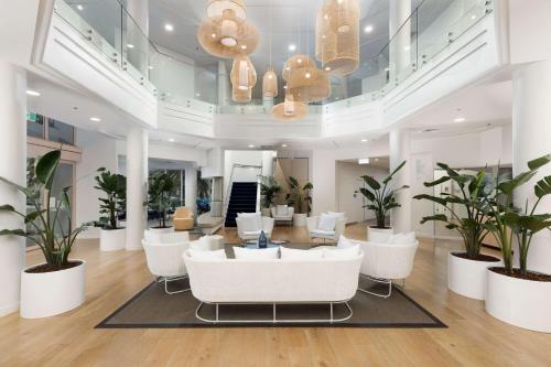 Lobby, Rydges Cronulla Beachside in Cronulla