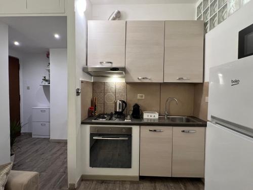 Sweet Home Acaia - San Giovanni, Roma (foto 6)