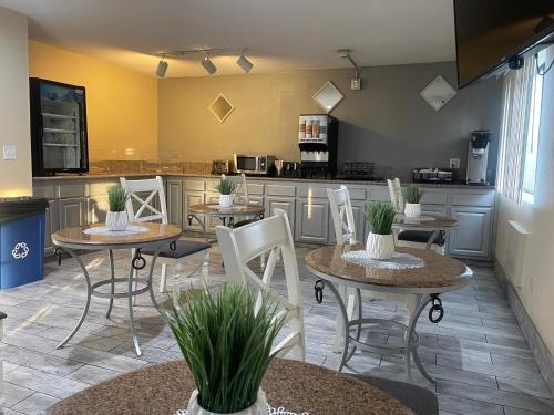 Їжа та напої, Sutter Inn in Юба Сіті