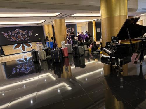 Large Family Groups in Air residence Makati Gym Swim Park 300 mbps, Manila (foto 7)
