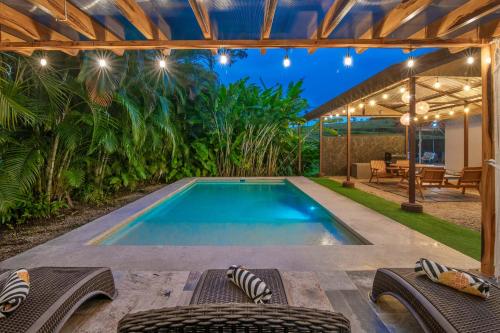Casa Heliconias La Fortuna Private Pool in Fortuna