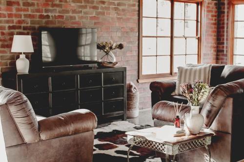 Gables Riverside Retreat in Jugiong