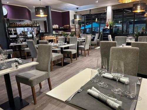 ห้องอาหาร, Logis Hotel-Restaurant La Coupe d'Or in ลิซิเออ