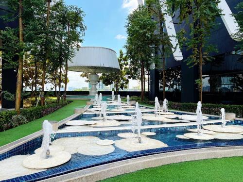 *1-4 pax* Arte Mont Kiara by Infistay