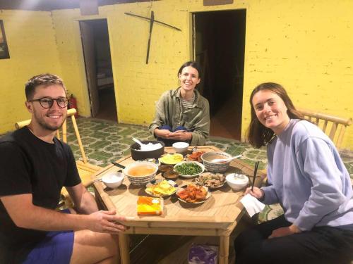 Makanan dan Minuman, Com Homestay Bao Lac in Pac Xin