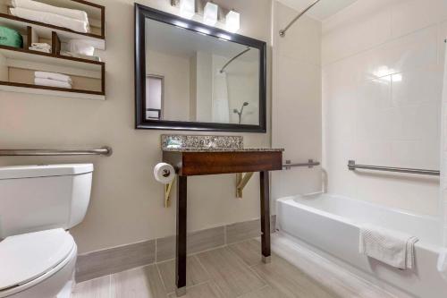 Howard Johnson by Wyndham Spartanburg - Expo Center - image 2