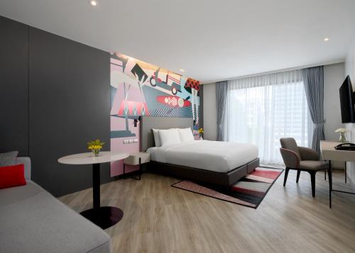 room detail thumbnail 0