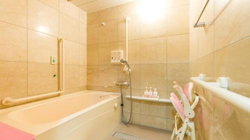 Accesible Twin Room - Smoking image 9