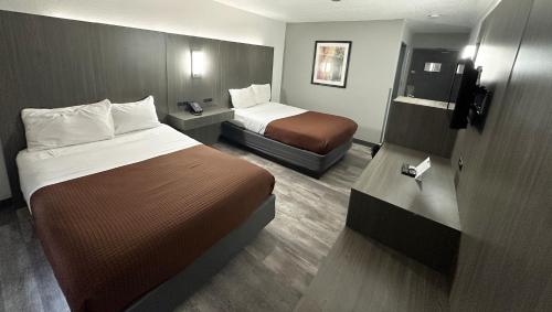 Double Room with Two Double Beds - Non-Smoking