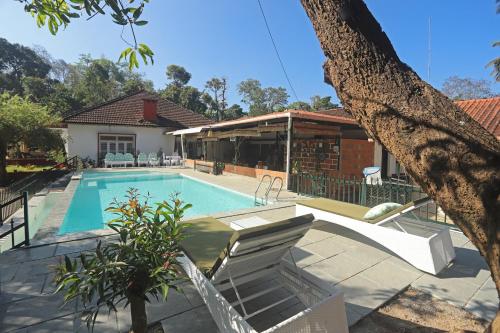 Swimming pool, Devi Villa - Plantation Retreat and Forest Getaway in Nagarhole