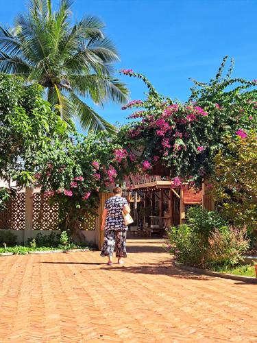 GOLDEN LOTUS SPA & HOMESTAY - 정원