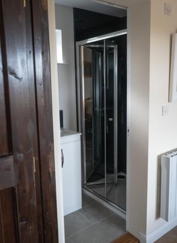 淋浴間, ROSE CHALET in 弗雷姆靈漢姆