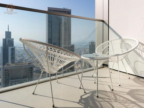 Sky-High 2-Bedroom Apartment with City Views 206GR-2, Dubái (foto 8)
