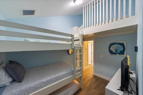 Conch Out Beach House managed by Beach Retreats - image 2