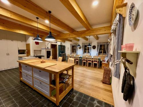 Konyha, Villa in Krkono e near Ski Resorts in Jestřabí v Krkonoších