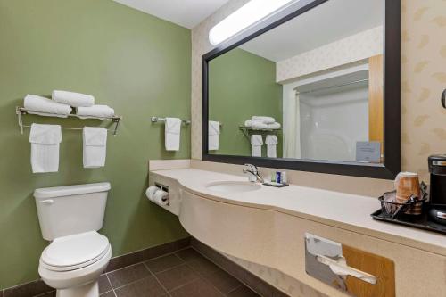 Sleep Inn & Suites in Charles City, USA