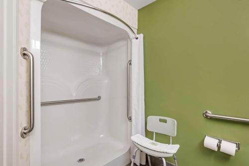 Sleep Inn & Suites Charles City - image 6