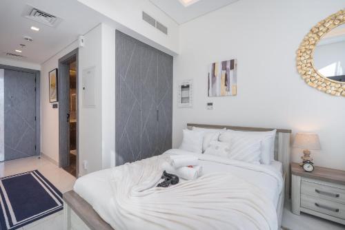 Free housekeeping visits during your stay - StayShort - Delightful Studio in Park Views that Sleeps 2, Dubai (photo 10)