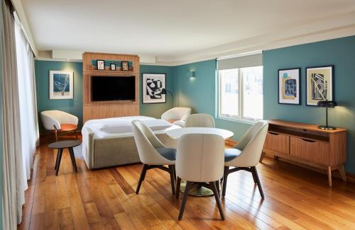 Blueprint Living Apartments -Turnmill Street - image 9