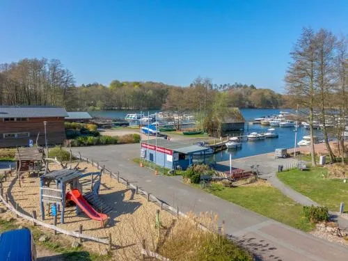 Zimmer am See - 01 in Waren Müritz, Deutschland
