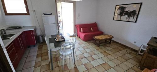 2 bedrooms, 3 beds