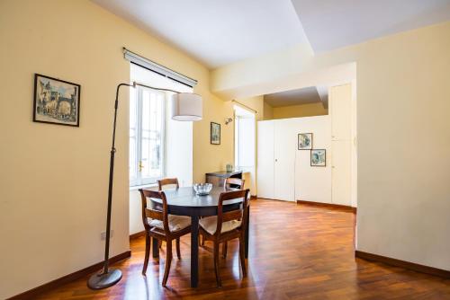 One-Bedroom Apartment image 10