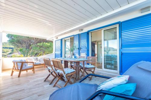 SARDINIA RE - Porto Conte Bay Terrace