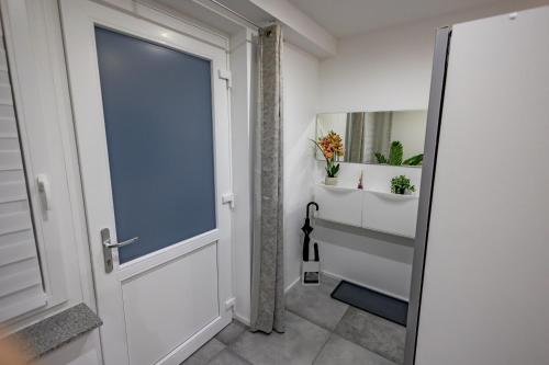 HANNIBAL - Design Studio-Apartment Tulpe 9, Parkplatz, Küche, HighSpeed-WLAN, Wolfsburg (fotografie 4)