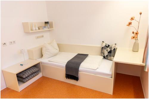 1 twin bed