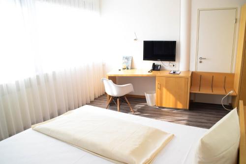 Cristall Hotel - image 10