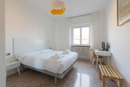 GuestHost - Comfy Family Apartment in Milan, Milán