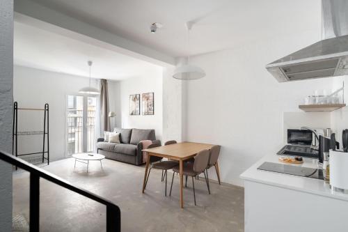 Limehome Almeria Hernan Cortes 2