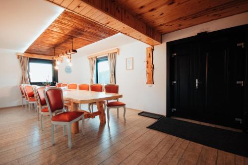 Casa Cristian in Panaci