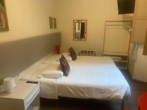 Temple View FCollection Superior Relais – Rome
